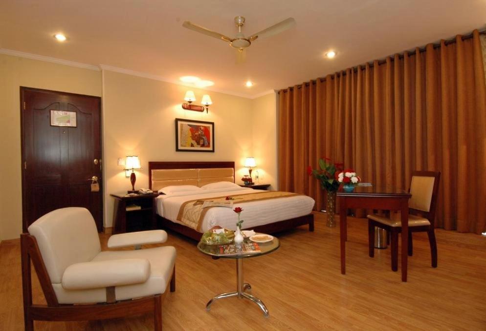 Citrus Hotel กาเซียบัด ภายนอก รูปภาพ