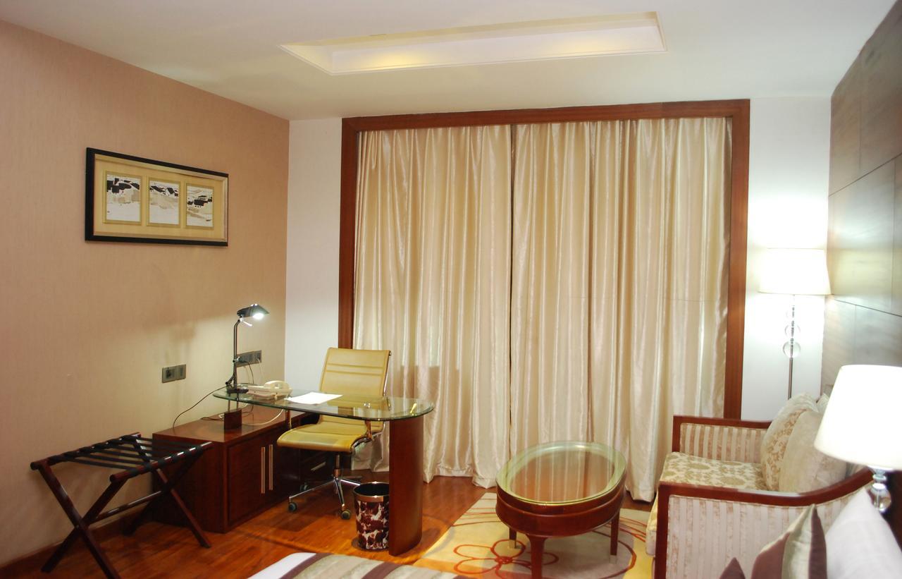 Citrus Hotel กาเซียบัด ภายนอก รูปภาพ