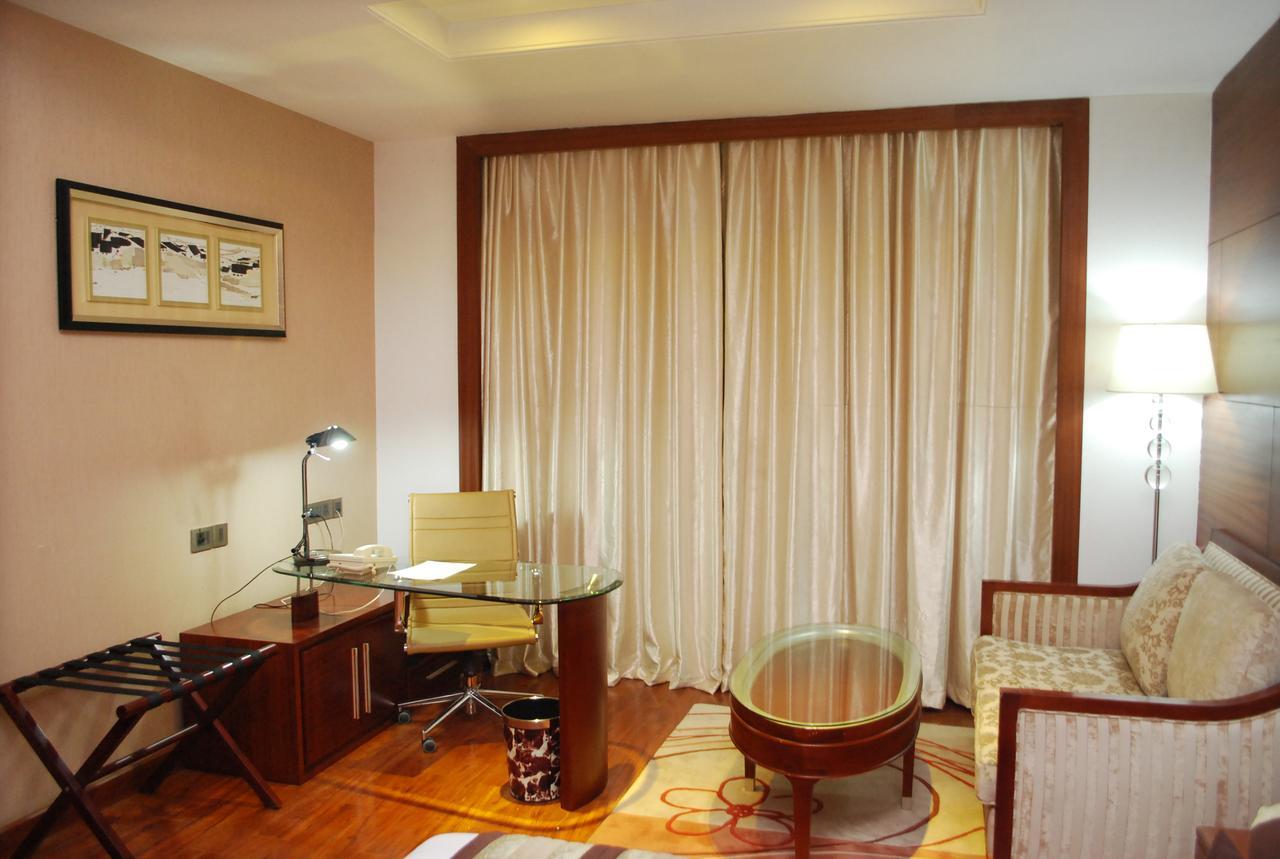 Citrus Hotel กาเซียบัด ภายนอก รูปภาพ